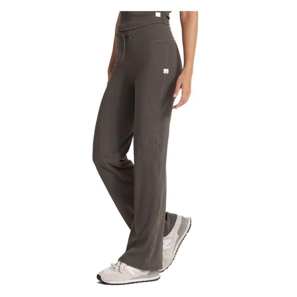 Vuori Daily Wideleg Pants - M - Oregano
